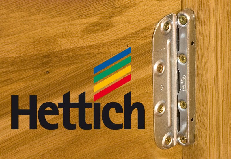 postel-z-masivu-marina-vcetne-nocnich-stolku-kovani-hettich.jpg